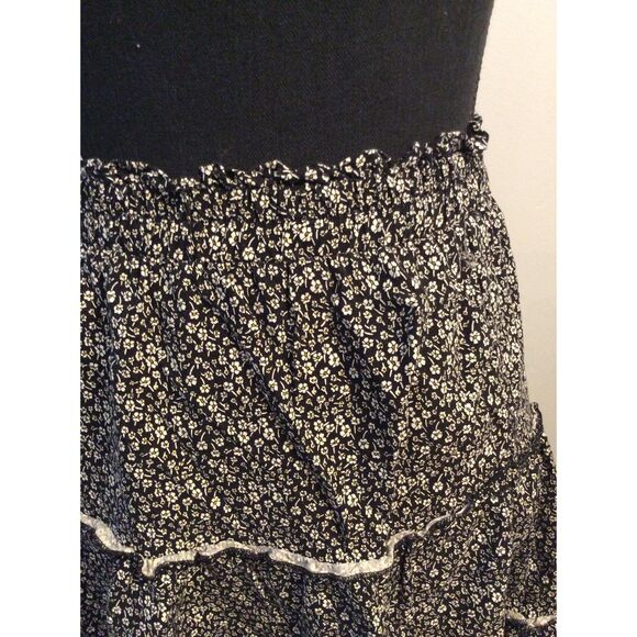 Ava Christine Floral Smocked Tiered Flirty Girly Mini Skirt Sz M Medium - Picture 3 of 3